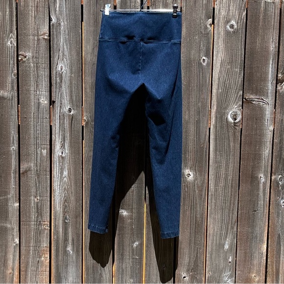 Lyssé denim leggings size small - Picture 11 of 17